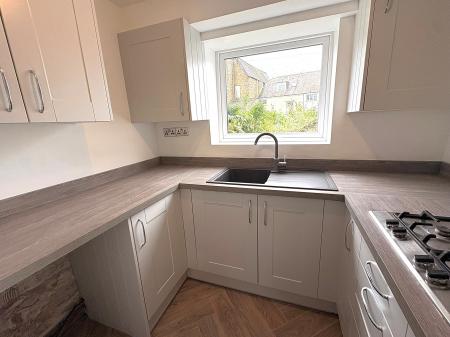 3 bedroom Terraced House to let in Chapel Street, Callington, PL17