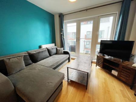 1 bedroom Flat to let in Trinity Street, Quadrant Quay, Plymouth, PL1