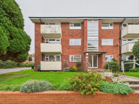 East Lodge Park, Farlington, Portsmouth, PO6