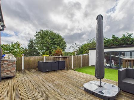 4 bedroom Semi-detached house for sale in Aberdare Avenue, Drayton, Portsmouth, PO6