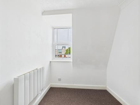 2 bedroom Flat for sale in Castle Road, Southsea, PO5