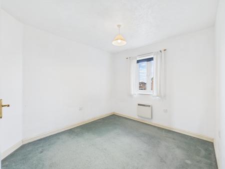 2 bedroom Flat for sale in Godwit Close, Gosport, PO12