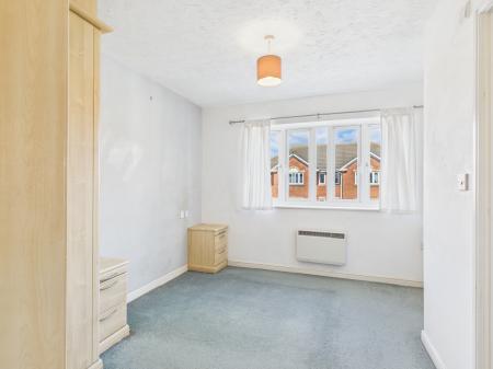 2 bedroom Flat for sale in Godwit Close, Gosport, PO12