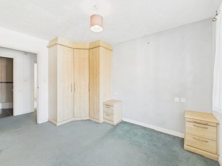 2 bedroom Flat for sale in Godwit Close, Gosport, PO12