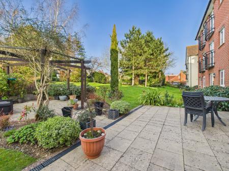 1 bedroom Retirement property for sale in Havant Road, Cosham, Portsmouth, PO6