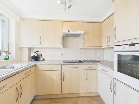 1 bedroom Retirement property for sale in Havant Road, Cosham, Portsmouth, PO6