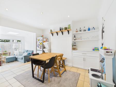 4 bedroom Terraced House for sale in Kinross Crescent, Drayton, Portsmouth, PO6