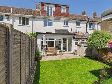 4 bedroom Terraced House for sale in Kinross Crescent, Drayton, Portsmouth, PO6