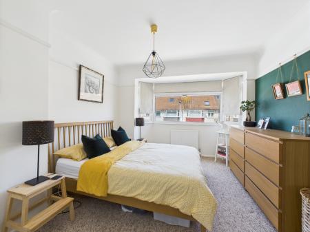 4 bedroom Terraced House for sale in Kinross Crescent, Drayton, Portsmouth, PO6