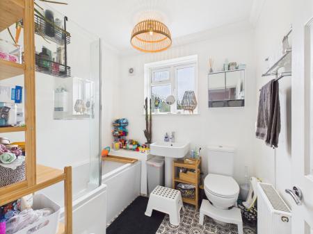 4 bedroom Terraced House for sale in Kinross Crescent, Drayton, Portsmouth, PO6