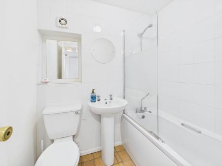 1 bedroom Flat for sale in Marsh Close, Drayton, Portsmouth, PO6
