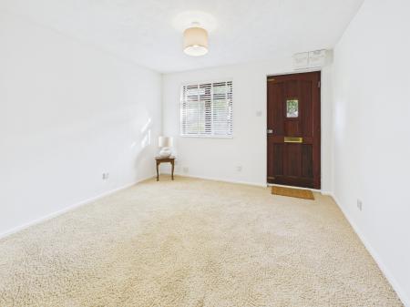 1 bedroom Flat for sale in Marsh Close, Drayton, Portsmouth, PO6