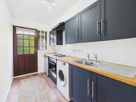 1 bedroom Flat for sale in Marsh Close, Drayton, Portsmouth, PO6