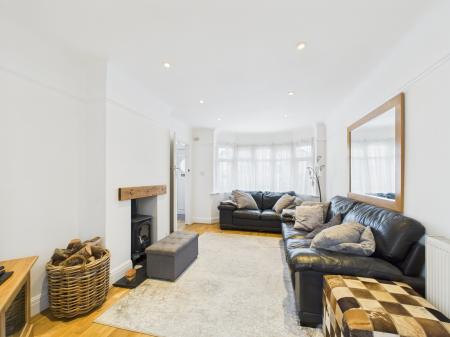 3 bedroom Semi-detached house for sale in Oak Road, Fareham, PO15