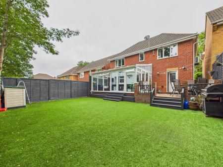 4 bedroom Detached house for sale in Skye Close, Cosham, Portsmouth, PO6