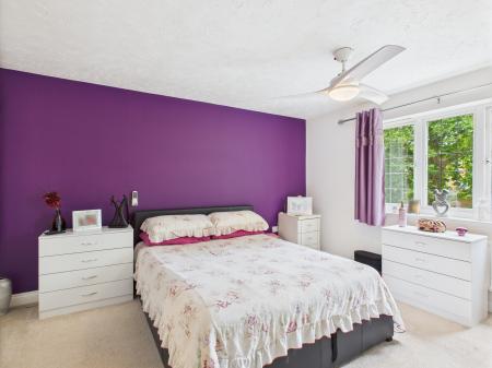 4 bedroom Detached house for sale in Skye Close, Cosham, Portsmouth, PO6