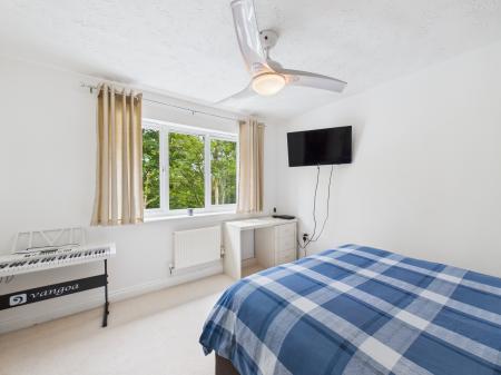 4 bedroom Detached house for sale in Skye Close, Cosham, Portsmouth, PO6