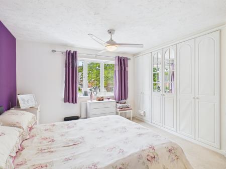 4 bedroom Detached house for sale in Skye Close, Cosham, Portsmouth, PO6