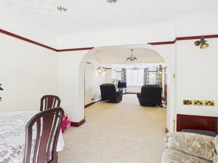 4 bedroom Semi-detached house for sale in The Causeway, Portchester, Fareham, PO16