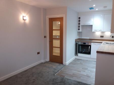 1 bedroom Apartment to let in Forest Grove House, London Road, Cowplain, Waterlooville PO8