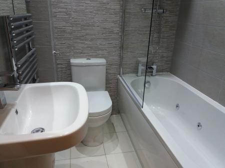 1 bedroom Apartment to let in Forest Grove House, London Road, Cowplain, Waterlooville PO8