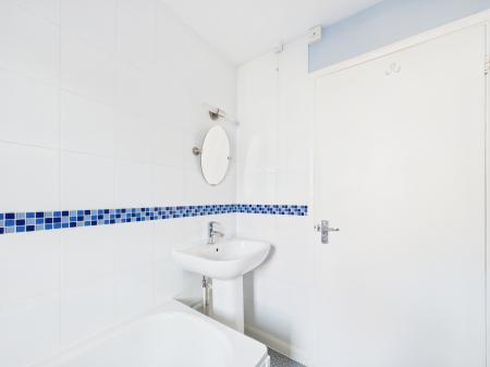 2 bedroom Terraced House to let in Church Road, Fratton, Portsmouth, PO1