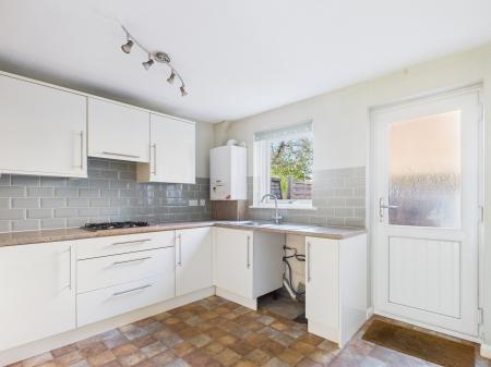 2 bedroom Terraced House to let in Church Road, Fratton, Portsmouth, PO1