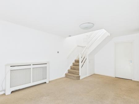 2 bedroom Terraced House to let in Church Road, Fratton, Portsmouth, PO1