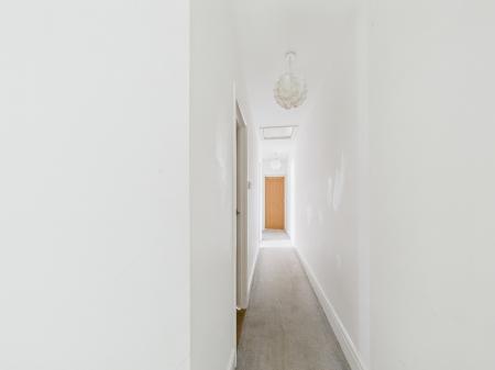 2 bedroom Flat to let in Havant Road, Drayton, Portsmouth, PO6