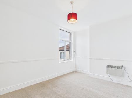 1 bedroom Flat to let in Stubbington Avenue, North End, Portsmouth, PO2