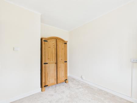 3 bedroom Semi-detached house to let in Woodfield Avenue, Farlington, Portsmouth, PO6