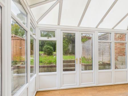 3 bedroom Semi-detached house to let in Woodfield Avenue, Farlington, Portsmouth, PO6