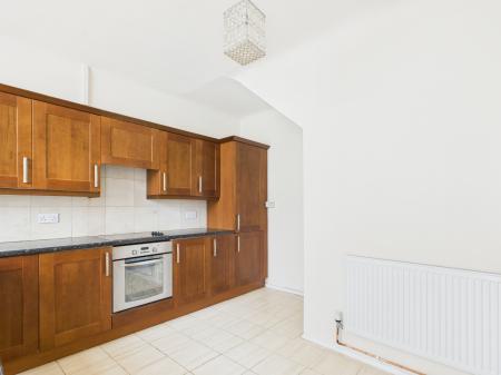 3 bedroom Semi-detached house to let in Woodfield Avenue, Farlington, Portsmouth, PO6