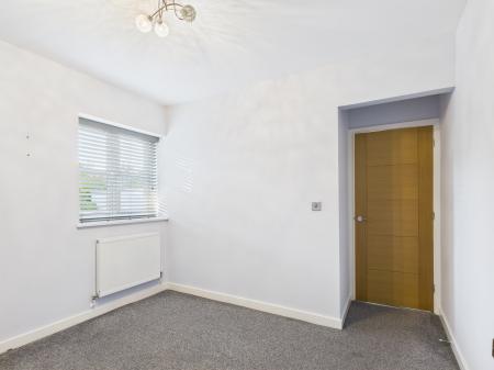 1 bedroom Apartment to let in Forest Grove House, London Road, Cowplain, Waterlooville PO8