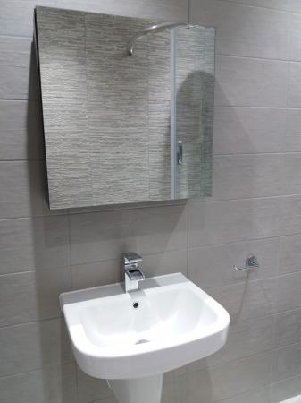 1 bedroom Apartment to let in Forest Grove House, London Road, Cowplain, Waterlooville PO8