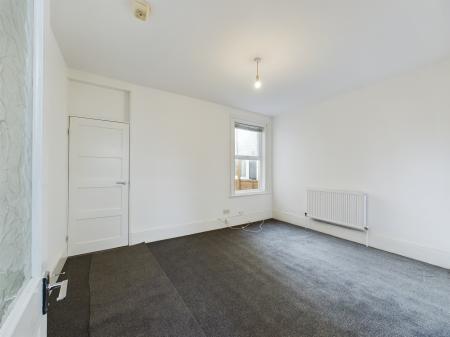3 bedroom Terraced House to let in Bramble Road, Southsea, PO4