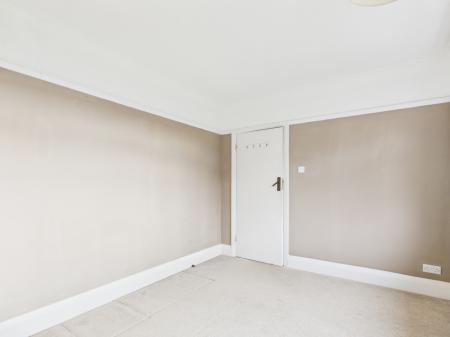 4 bedroom Detached house to let in Havant Road, Drayton, Portsmouth, PO6