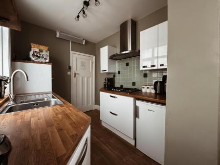 3 bedroom Semi-detached house to let in Old Rectory Road, Farlington, Portsmouth, PO6