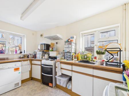 3 bedroom Terraced House for sale in Forton Rd, Fratton, Portsmouth, PO1