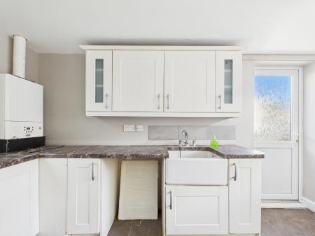 3 bedroom Detached bungalow to let in Hollam Rd, Milton, Portsmouth, PO4