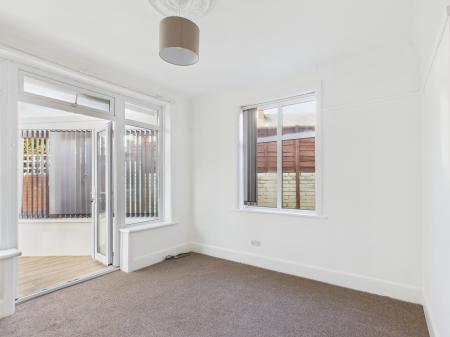 3 bedroom Detached bungalow to let in Hollam Rd, Milton, Portsmouth, PO4