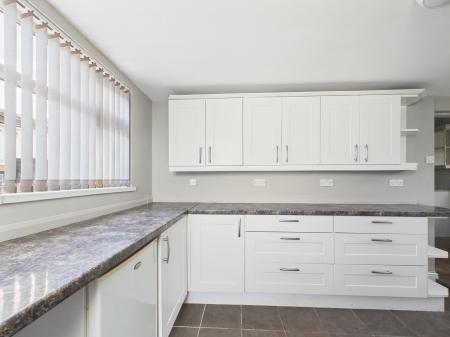 3 bedroom Detached bungalow to let in Hollam Rd, Milton, Portsmouth, PO4