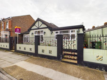 Hollam Rd, Milton, Portsmouth, PO4