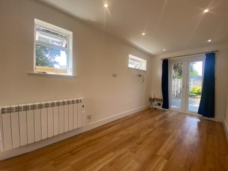 1 bedroom End of terrace house to let in Moorcroft Avenue, Burton, Christchurch, Dorset, BH23