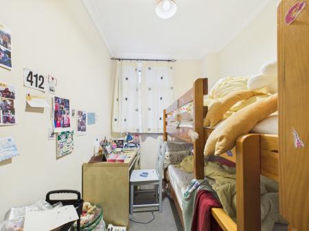 2 bedroom Flat to let in Havant Road, Drayton, Portsmouth, PO6