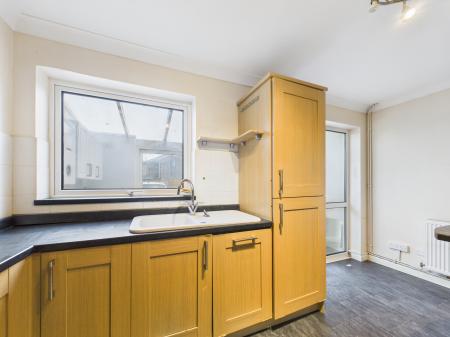 2 bedroom End of terrace house for sale in Lime Grove, Paulsgrove, Portsmouth, PO6