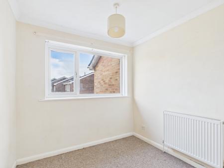 2 bedroom End of terrace house for sale in Lime Grove, Paulsgrove, Portsmouth, PO6