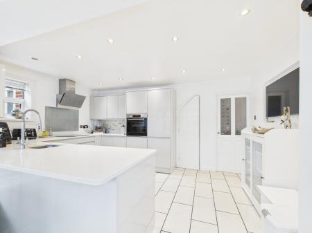 3 bedroom Semi-detached house for sale in Foxley Drive, Anchorage Park, Portsmouth, PO3