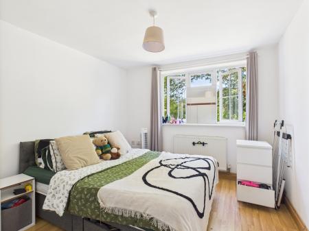 1 bedroom Flat to let in Hambledon Road, Waterlooville, PO7