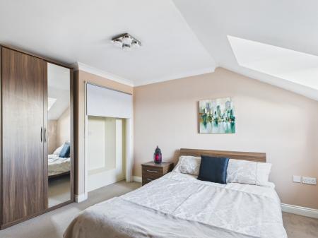 2 bedroom Flat to let in Bastins Close, Park Gate, Southampton, SO31